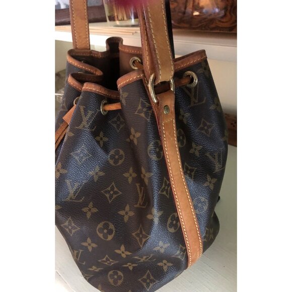 LOUIS VUITTON LV Monogram Petit Noe Shoulder Bag - Picture 9 of 16